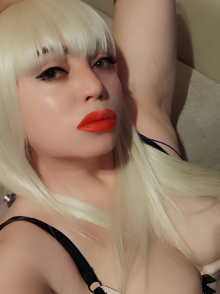 Ника привлекальеная девушка из Томска цена от 10000 руб