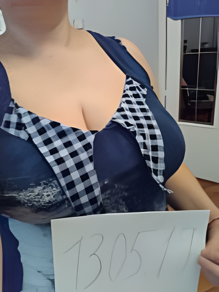 Полина привлекальеная девушка из Томска цена от 4000 руб