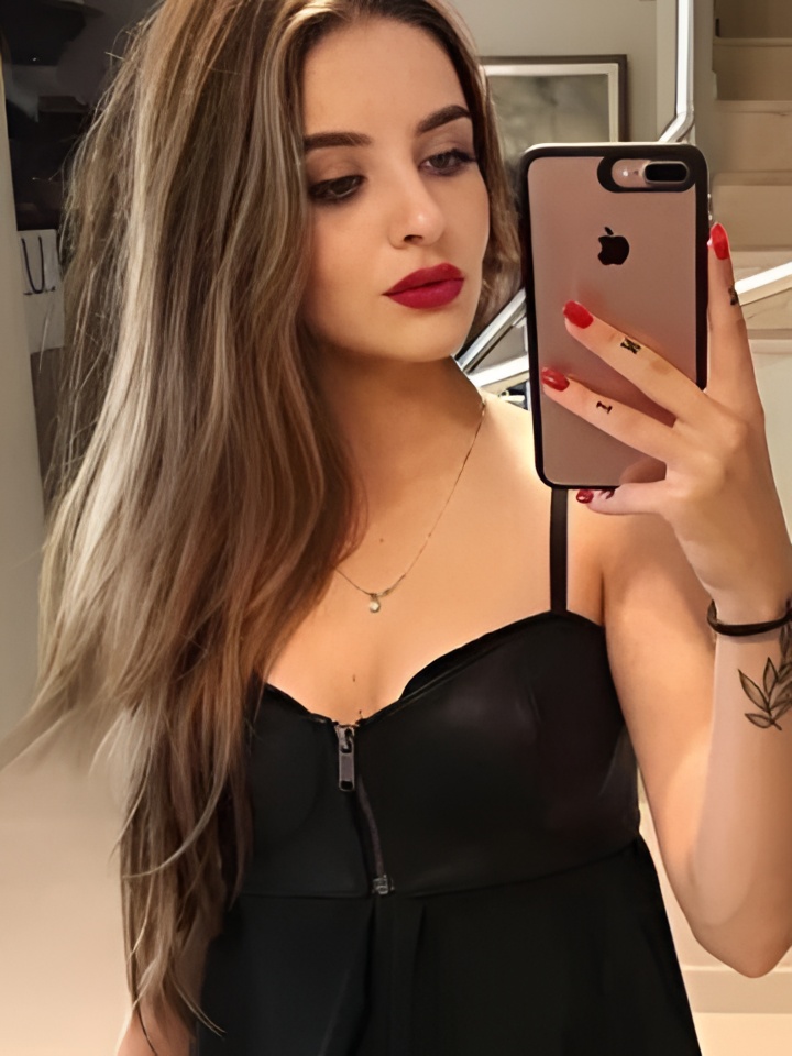 Снежанна привлекальеная девушка из Томска цена от 2500 руб