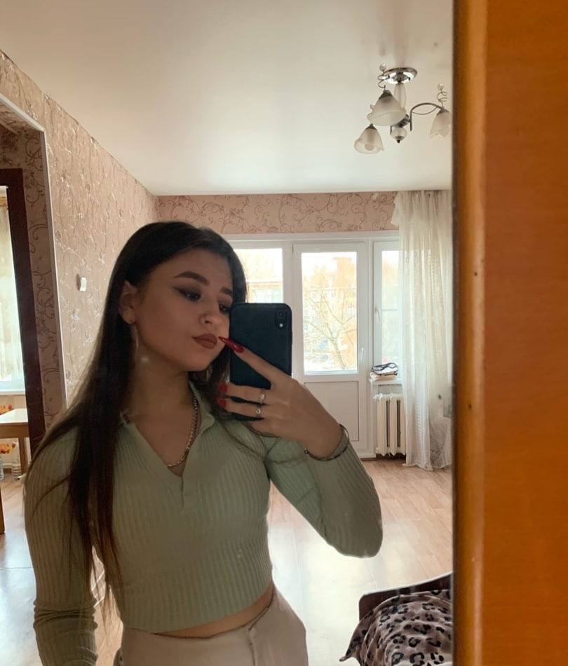 Владилена привлекальеная девушка из Томска цена от 3000 руб