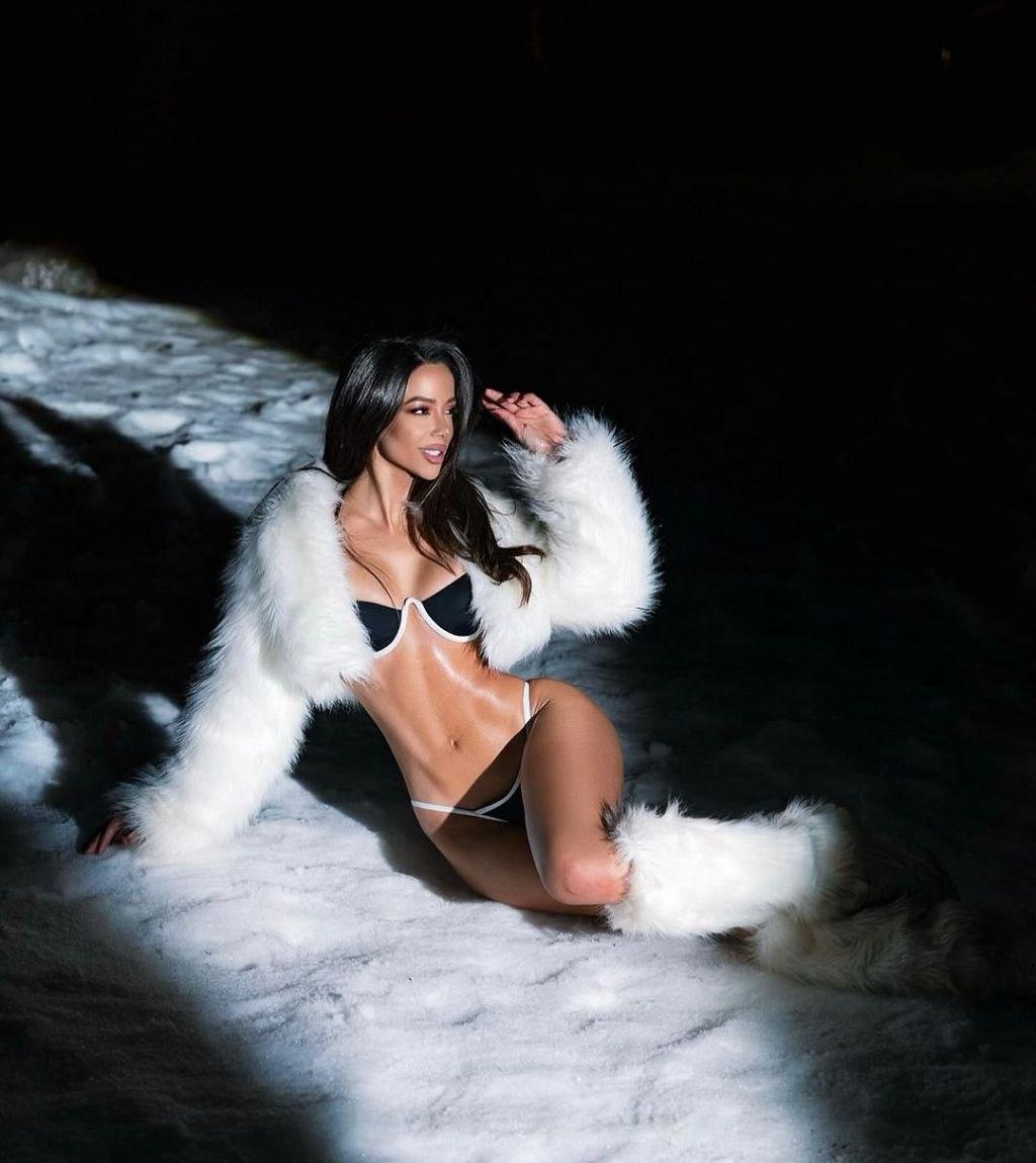 Марианна привлекальеная девушка из Томска цена от 7000 руб