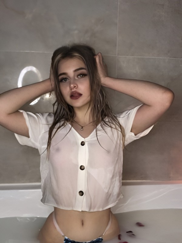 Илона привлекательная девушка из Томска цена от 2500 руб