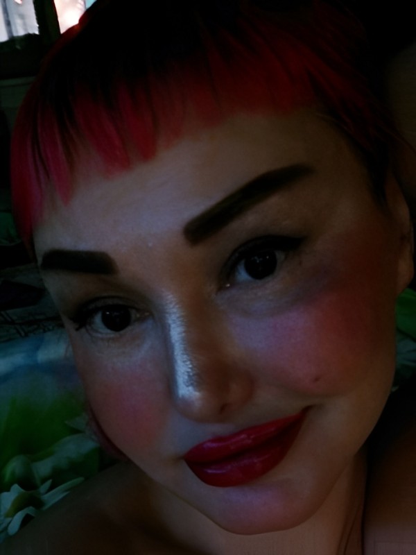 Викуля привлекательная девушка из Томска цена от 3000 руб