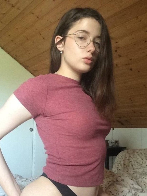 Ольга привлекательная девушка из Томска цена от 3000 руб